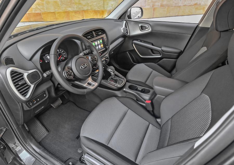 Интерьер Kia Soul X-Line (SK3) 2019 года  (NA) (фото 6 из 41)